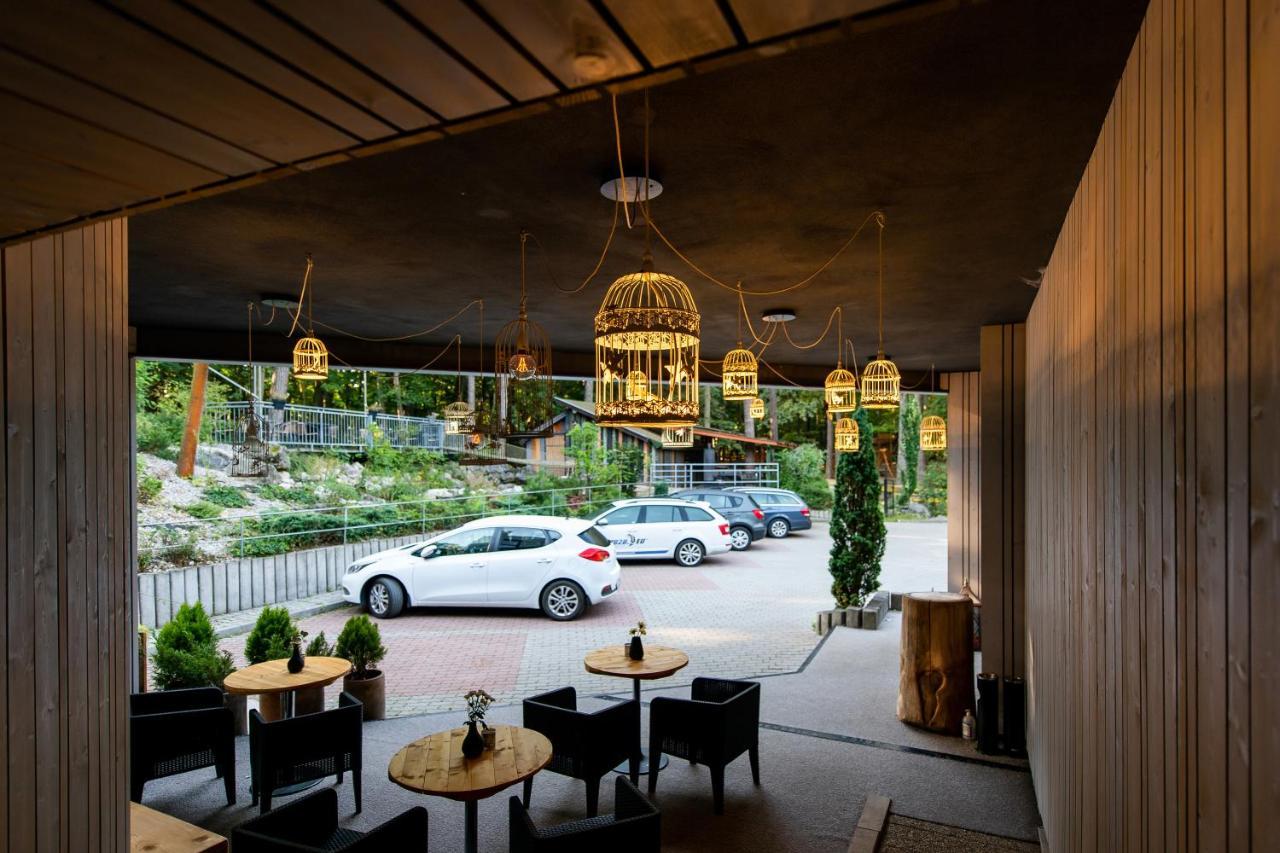 Hotel Veverica Trenčín Eksteriør bilde