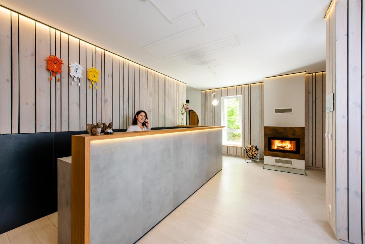 Hotel Veverica Trenčín Eksteriør bilde